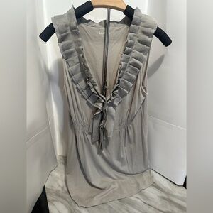 LOFT Gray Ruffled Front Sleeveless Blouse size Small